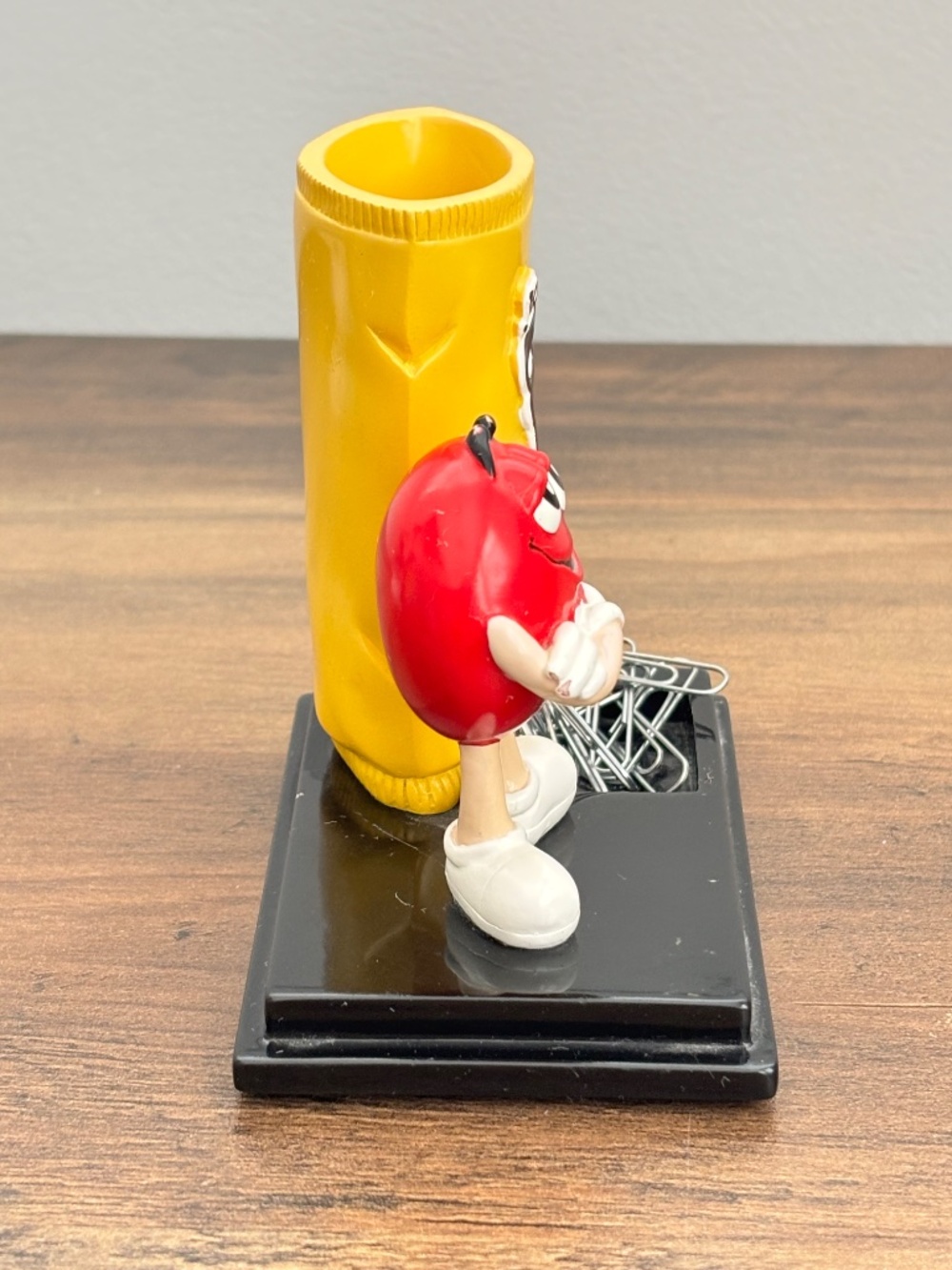 VINTAGE M&M's World Candy Red M&M Desktop Pencil Paper Clip Holder Organizer - Picture 4 of 12